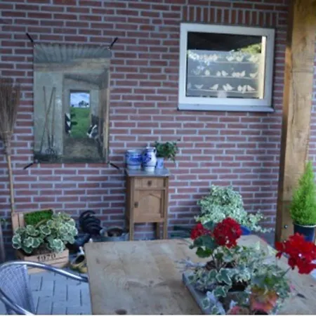 Дом отдыха Quaint In Valkenswaard With Terrace *
